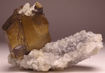 Pyrrhotite on Dolomite from Nova Lima, Minas Gerais, Brazil [db_pics/pics/DSC04763.jpg]