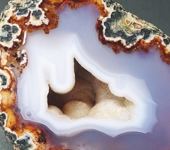 Moroccan Agate from Romani, Morocco [db_pics/pics/MGA06-image2.JPG]