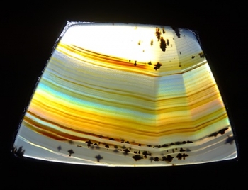 Montana Moss Agate w/Rainbow Iris from Yellowstone River Alluvial Gravels, Montana, USA [db_pics/pics/RMA107-image2.JPG]