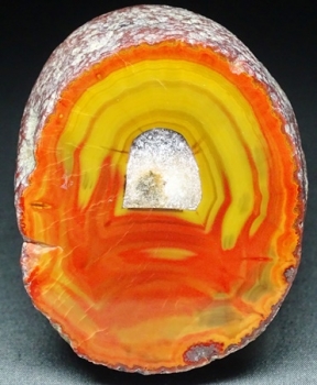 Chinese Fighting Blood Agate from Traditional Mine, Hebei Province, China [db_pics/pics/TAT02-image2.JPG]