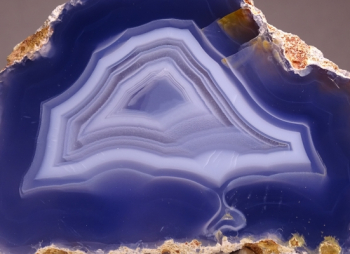 Madagascar Blue Agate from Madagascar [db_pics/pics/b_DSC06080.jpg]