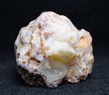 Malawi Agate from Ngabu, Chikwawa S. Region, Malawi, Africa [db_pics/pics/b_DSC09980.jpg]